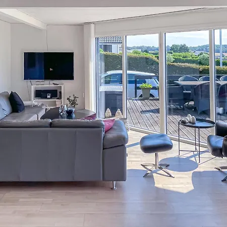 In With House Sea View Feriehus